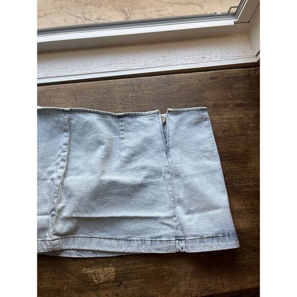 We Wore What Skirt Size Large Womens Light Blue Cut Out Denim Mini NWT - Picture 9 of 10